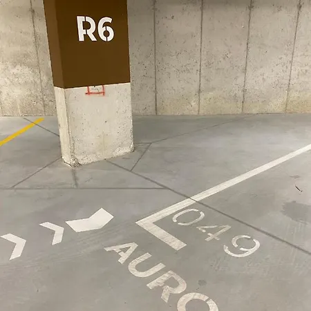 아파트 Dom Boutique Aurora *