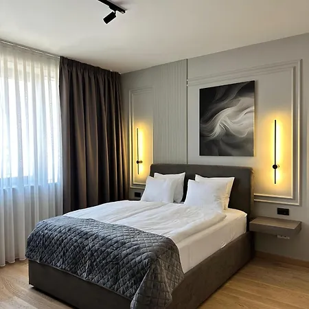 아파트 Dom Boutique Aurora *